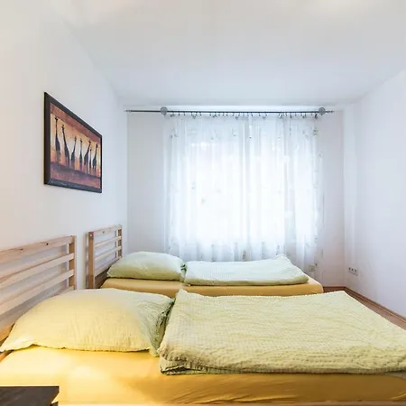 Ferienwohnung Neuss Apartment *